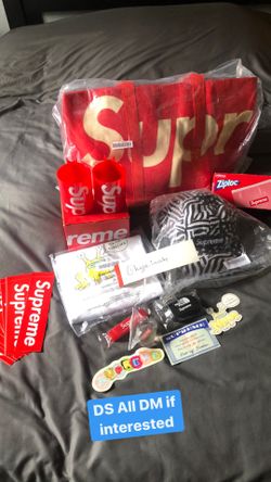Supreme all are DS AUTHENTIC Send Offers