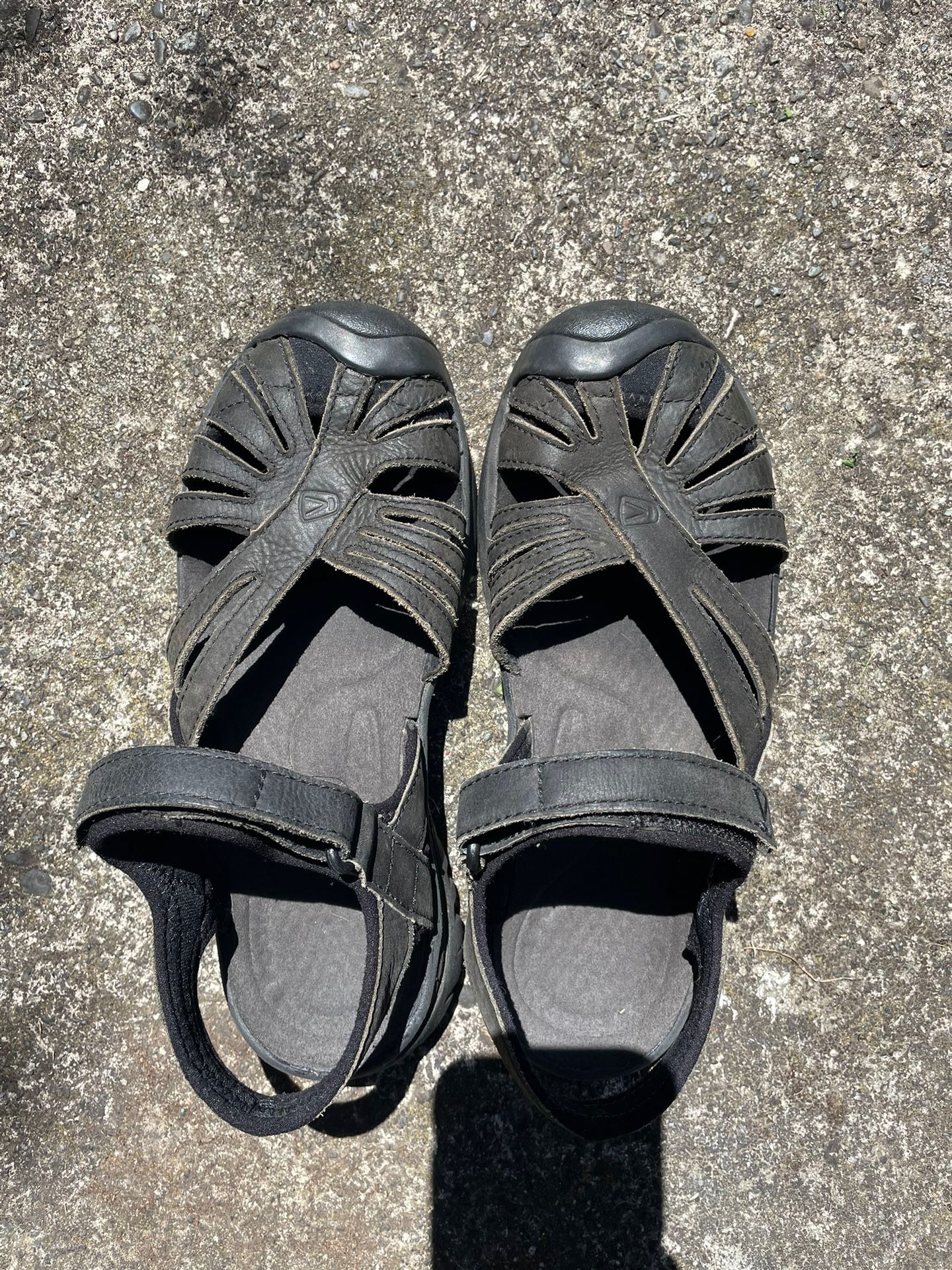 Keen Women’s Sandals Size 6