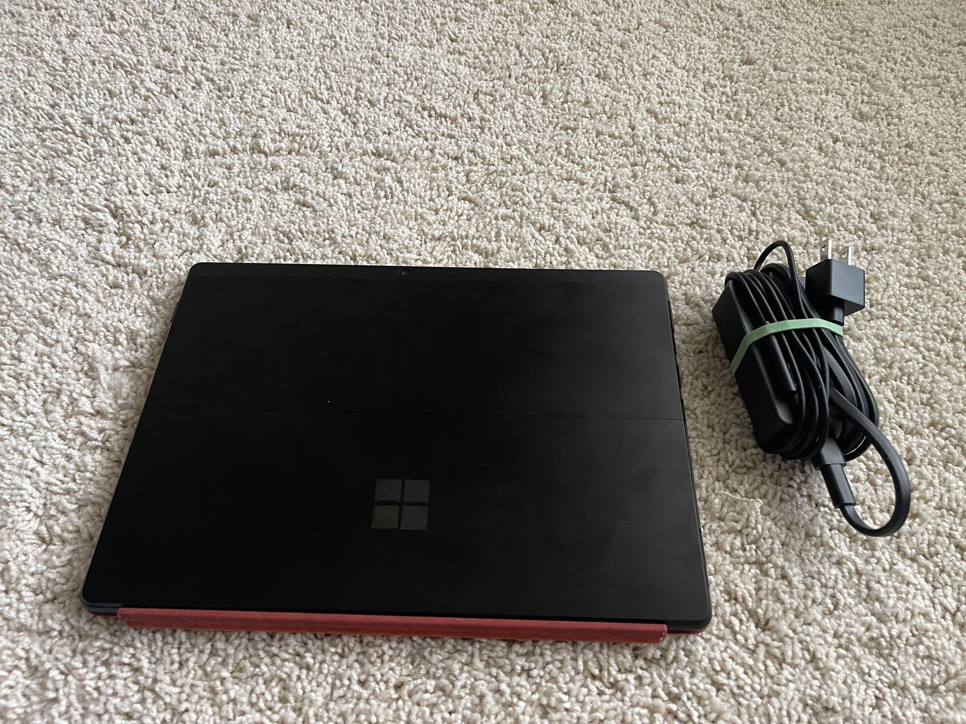 Surface Pro X, SQ2 CPU/16GB/512GB/Cellular LTE/Keyboard/Pen/Warranty+