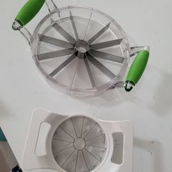 Fruit Slicer Pampered Chef Pineapple Set Of 2