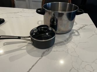 Pots- Calphalon and Paula Deen, Cooking, Kitchenware