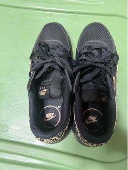 Size 10 Nike air max