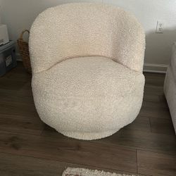 Sherpa Swivel Chair