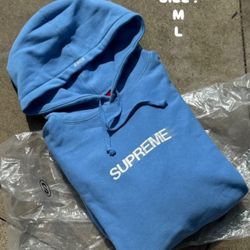 Supreme Hoodie 