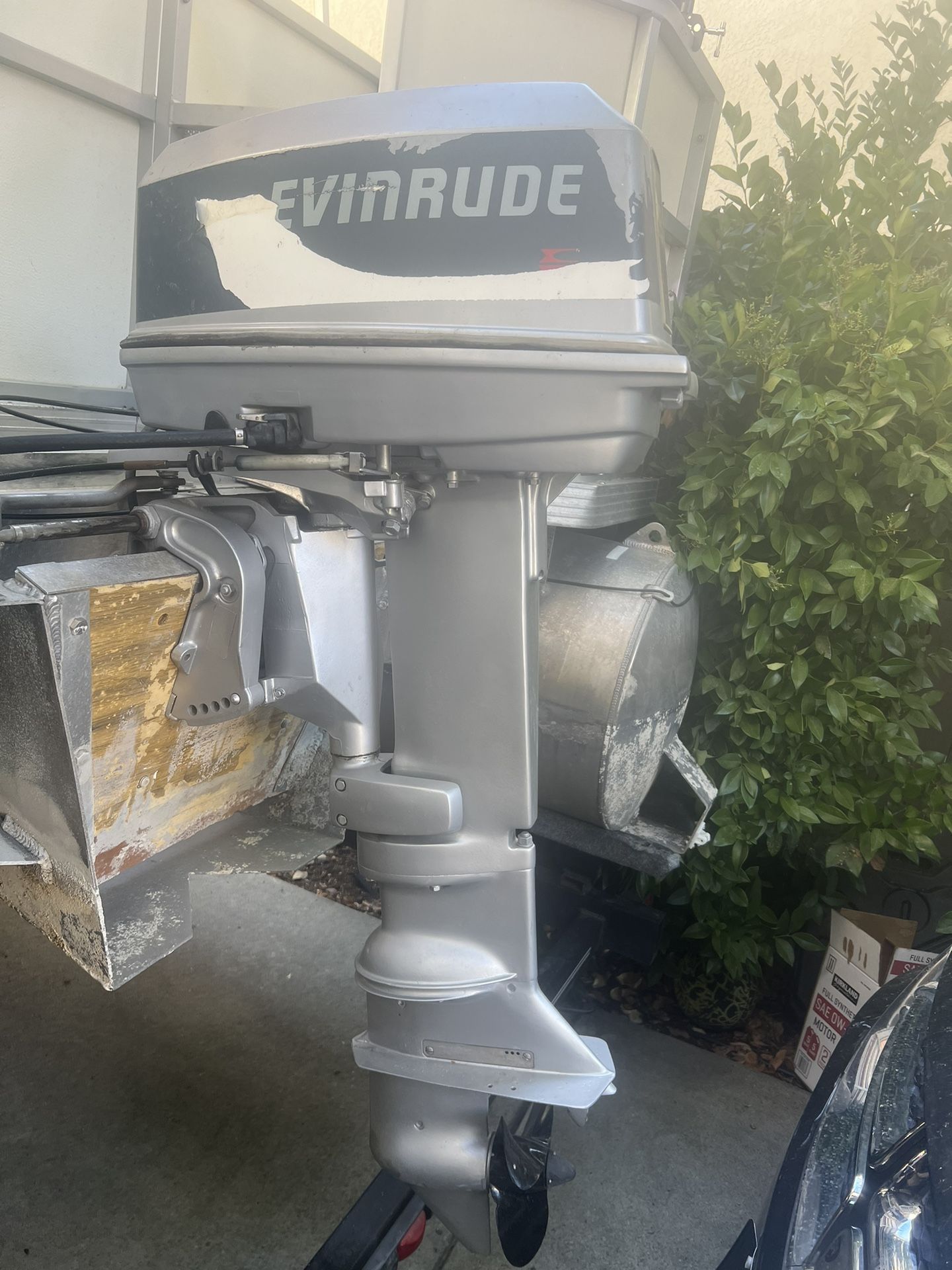 Evinrude Outboard Motor 28hp