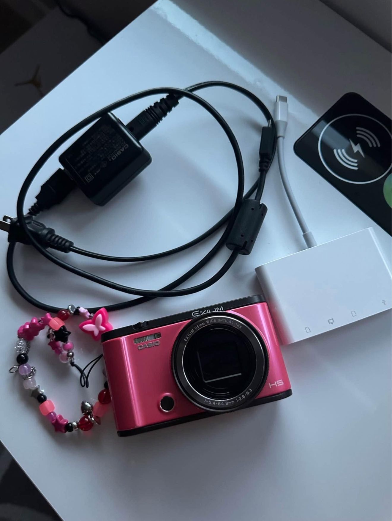 Casio Exilim ZR3500 Pink Digital Camera Compact Design Stylish Appearance
