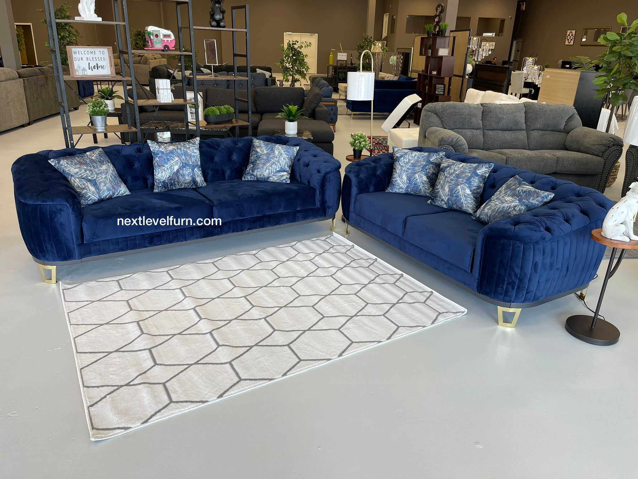 Blue velvet sofa and loveseat 💫Livingroom set 💙only $39 down🚛🚛by Odette