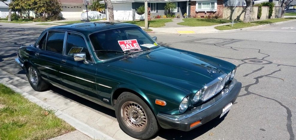 Beautiful Jaguar Xj6 , Chevy V8 Conversion W/ 140,000 Miles