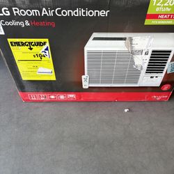 LG 12,200 BTU Window Air Conditioner with Supplemental Heat, 230/208V Brand New 