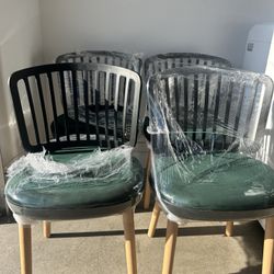 Set Of 4 Chairs 