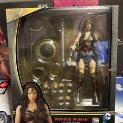 Mafex Wonder Woman