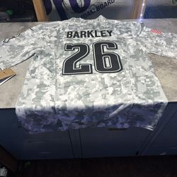 NWT Philadelphia Eagles Saquon Barkley Camo 2024 Salute To Service Jersey Large