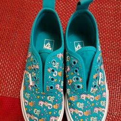 VANS size 2.5 Girls 