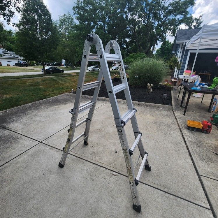 Gorilla Ladders 4 In 1 Professional Ladder