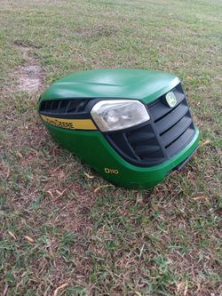 John Deere Riding Mower hood