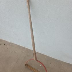 double edge serrated blade grass whip weed cutter sling with 26" hardwood wooden handle