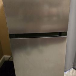 Small Fridge 