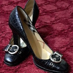 100%  Authentic Burberry Heels