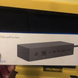 Microsoft surface dock