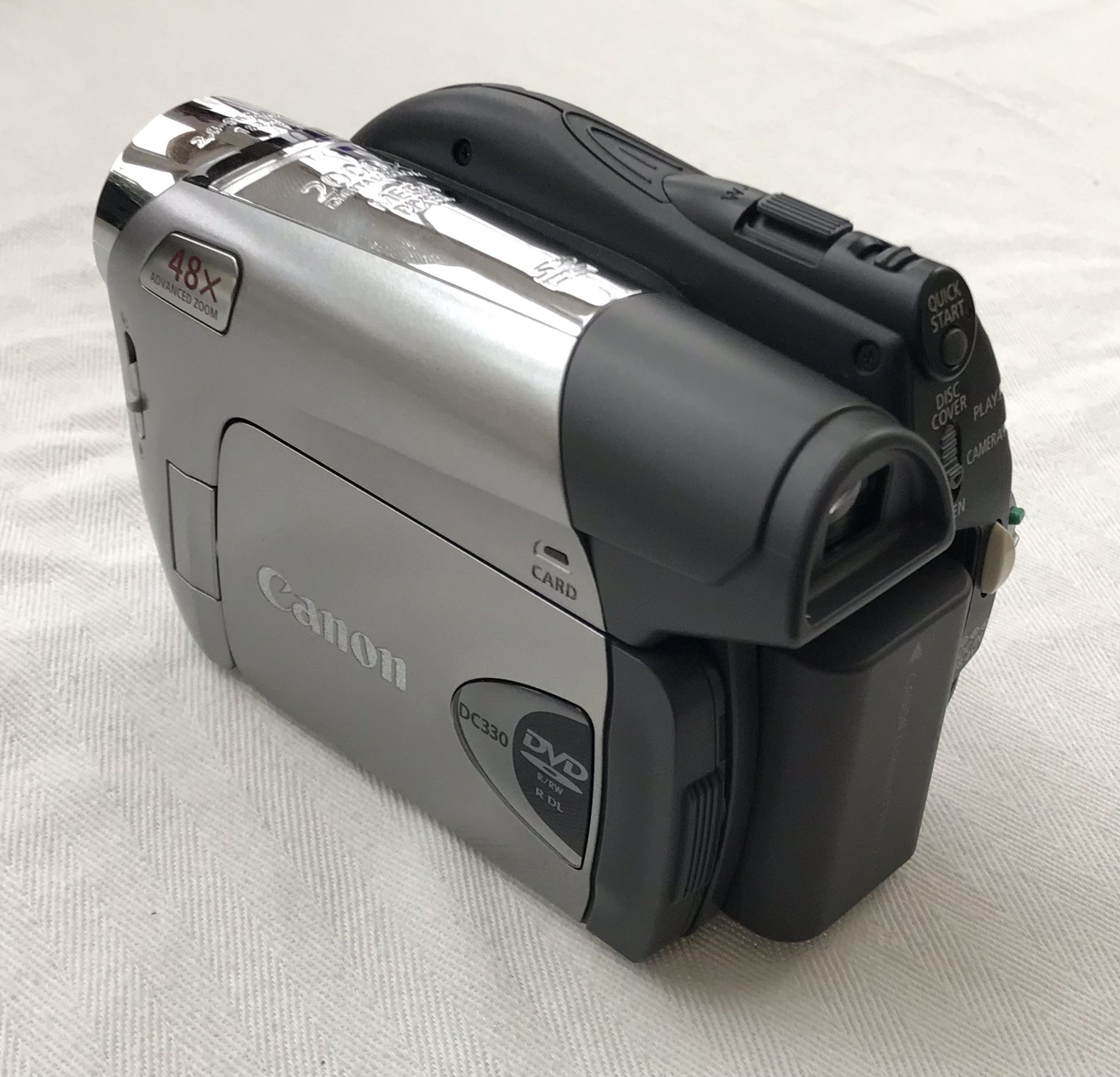 Canon DC330 DVD Handheld Video Camera (circa 2007)