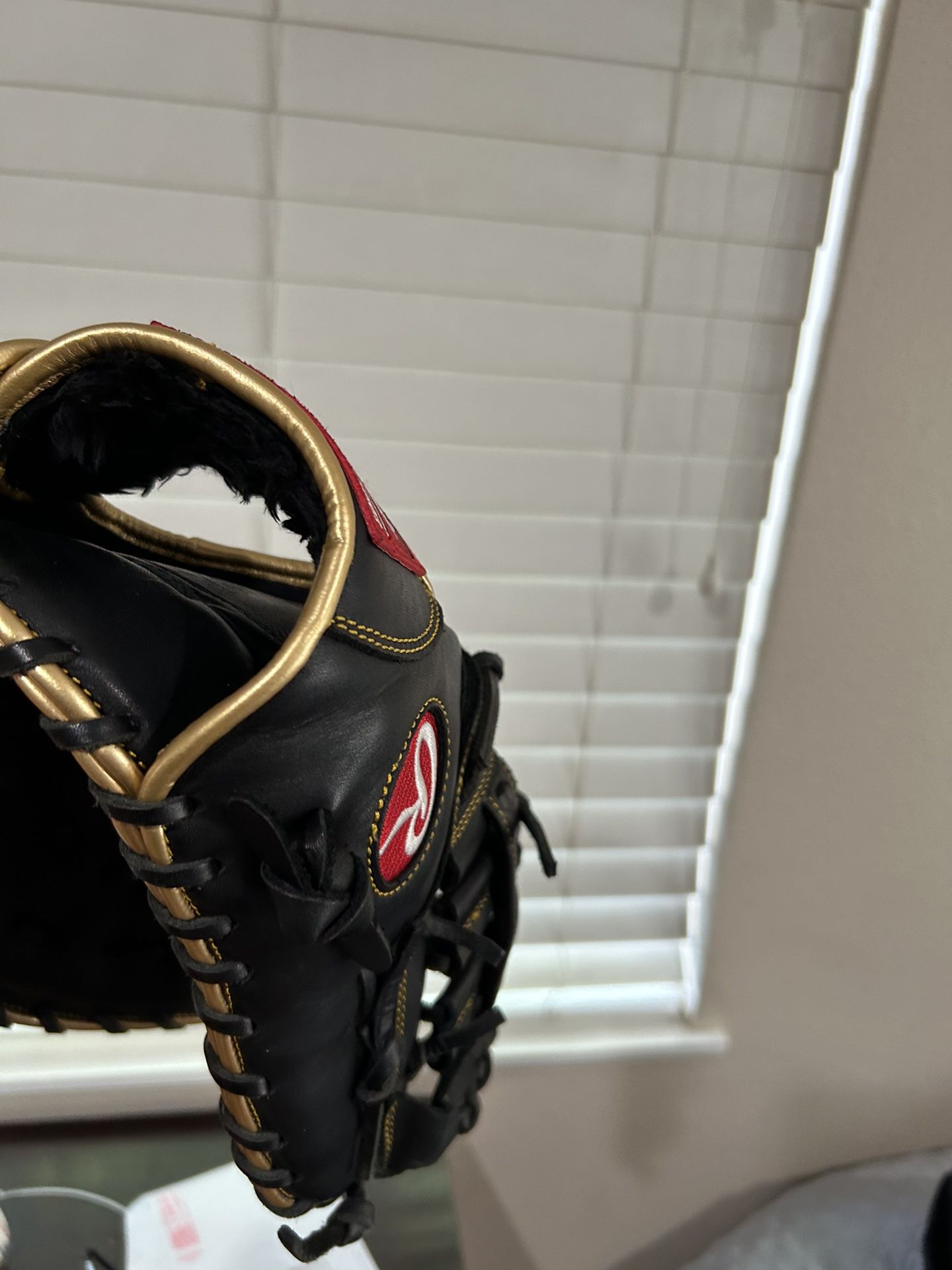 Rawlings R9 First Base Glove Size 12 1/2 