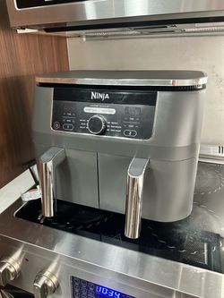 Ninja Air Fryer - Like New!