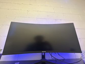 Deco Gear Curved Ultra-Wide Monitor – Brand New