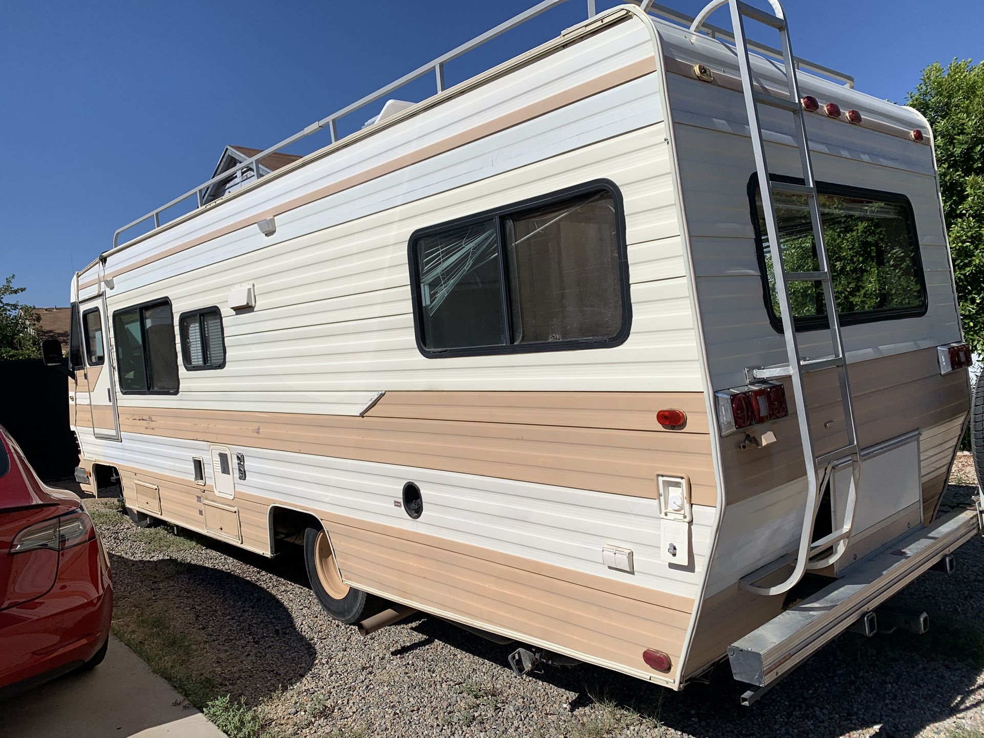 1991 RV Winnebago mobile home