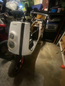 Zoom 72v moped