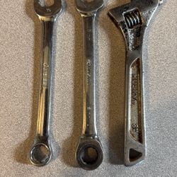 Wrenches 🔧 15