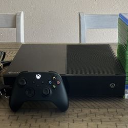 Microsoft Xbox One Console 500gb W/ controller & 17 games TESTED