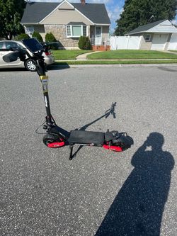 Otee Electric Scooter Black and Red