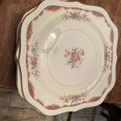 Small Plates /soup Bowls 6 Each /3 Small Bowls 