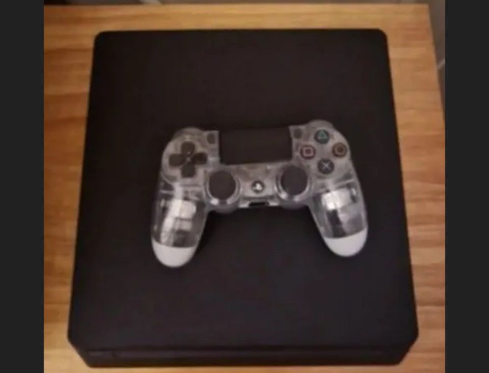 PS4 Slim