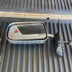 94-97 Dodge Ram 1500 Factory Electric Chrome Mirrors