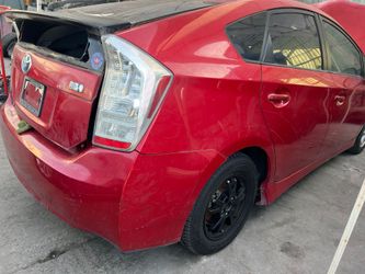 Partes Toyota Prius 10-15
