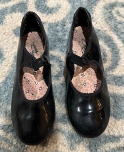 Girl’s Capezio N625C Black Patent Tap Shoes Size 1 M