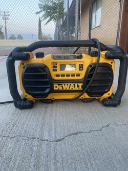 DeWalt Radio