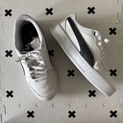 Puma women’s softfoam White and Black platform Sneakers size 9