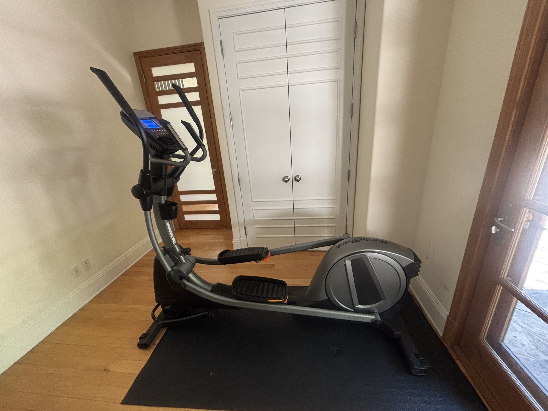 NordicTrack Elliptical Machine Se7i