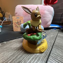 Eevee Pokemon Figure
