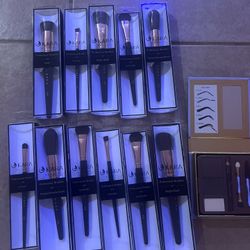 Makeup Brushes And Eyebrow Set 