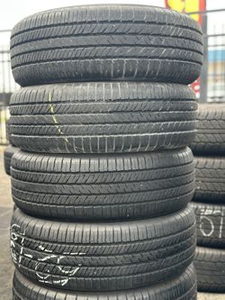 SET OF TIRE 225 60 17 YOKOHAMA 85% LIFE