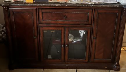 Mueble Para La Sala Y Un Tocador Con Espejo
