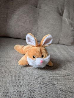 Small bunny stuffy