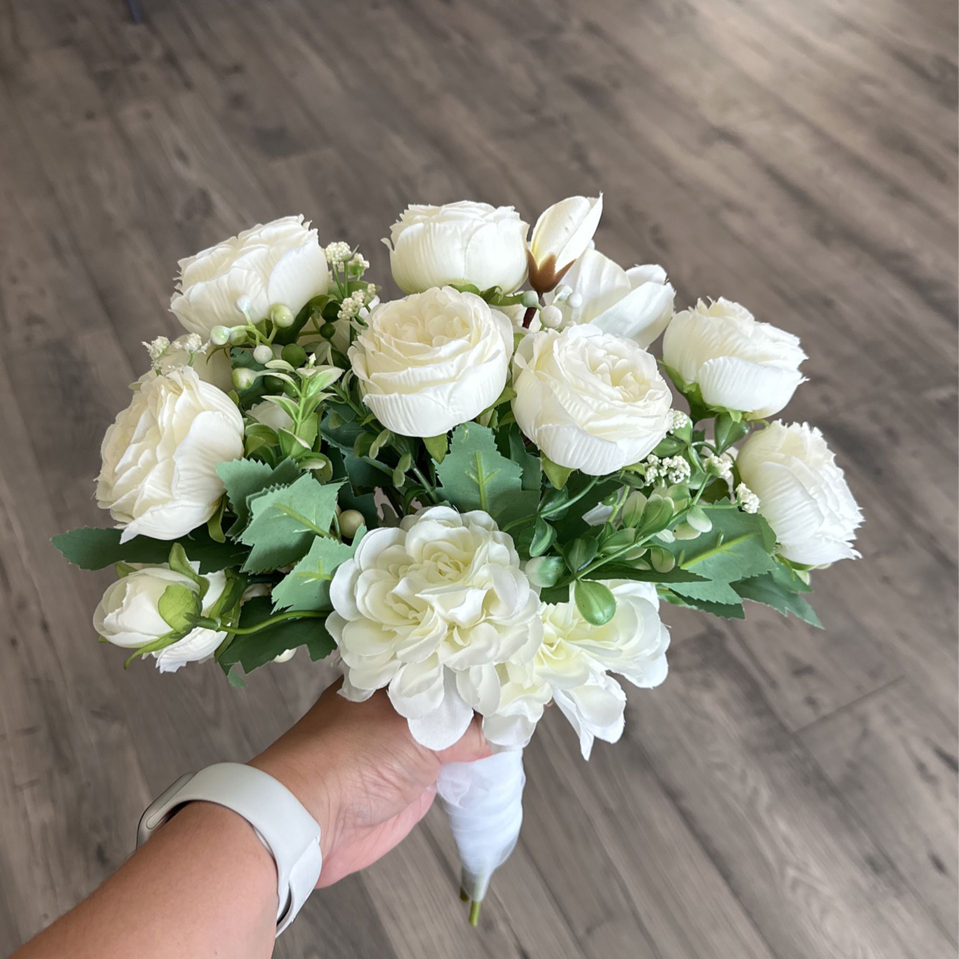 Bridesmaid Bouquets (artificial flowers)