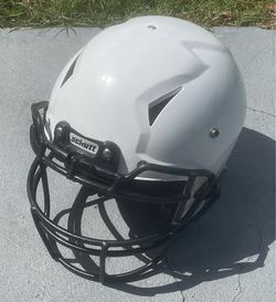 Schutt Vengeance A11 Youth Football Helmet - Size Small