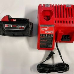 Battery And Charger Milwaukee 