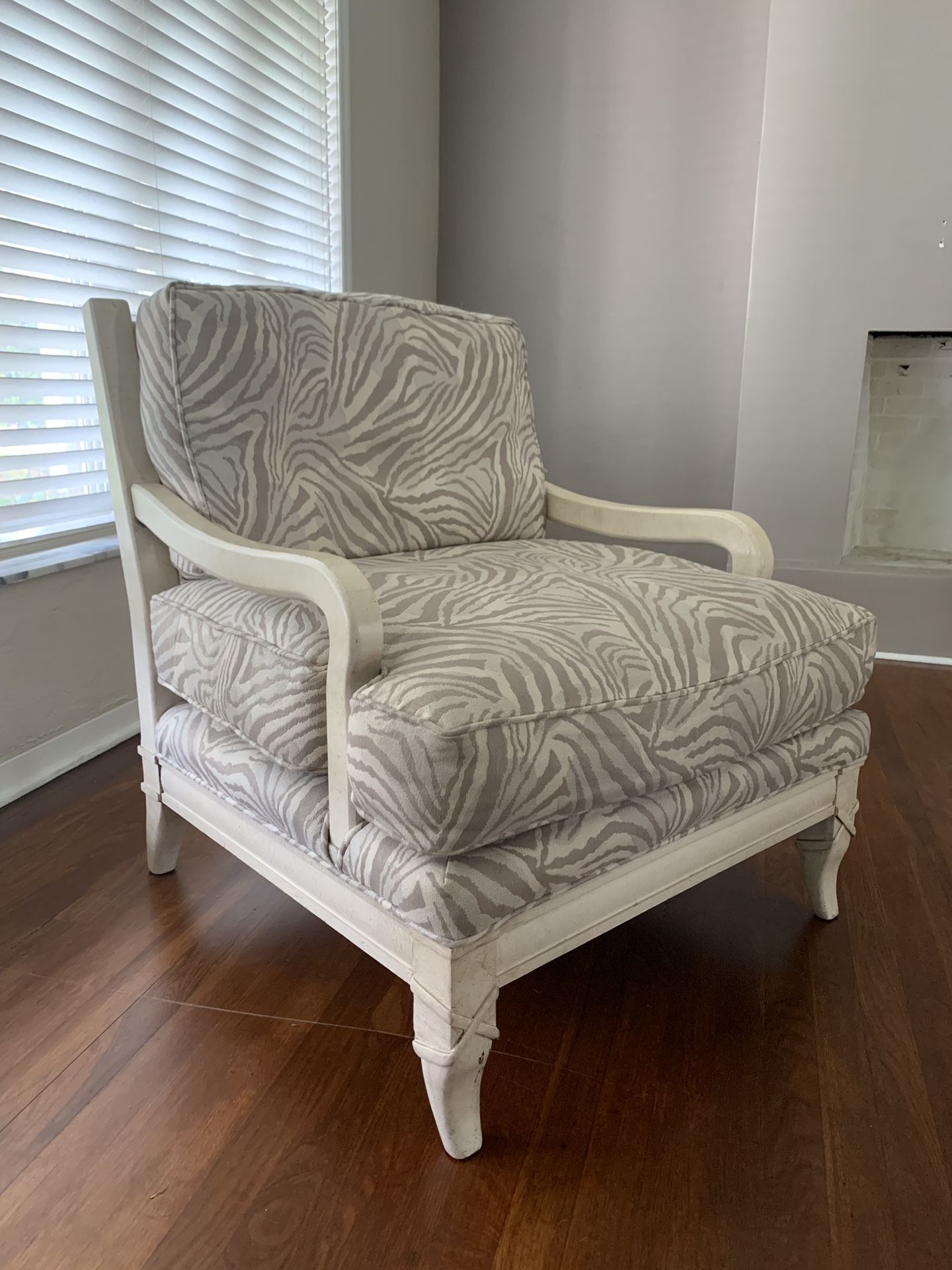 Beautiful light beige and gray animal print chair