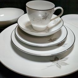 Vintage Mikasa Silver Maple Leaf